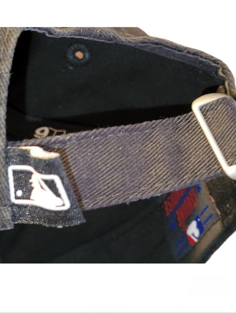 Authentic New Era MLB Classic Logo Cap Black & White Adj Strap OS - Picture 8 of 12